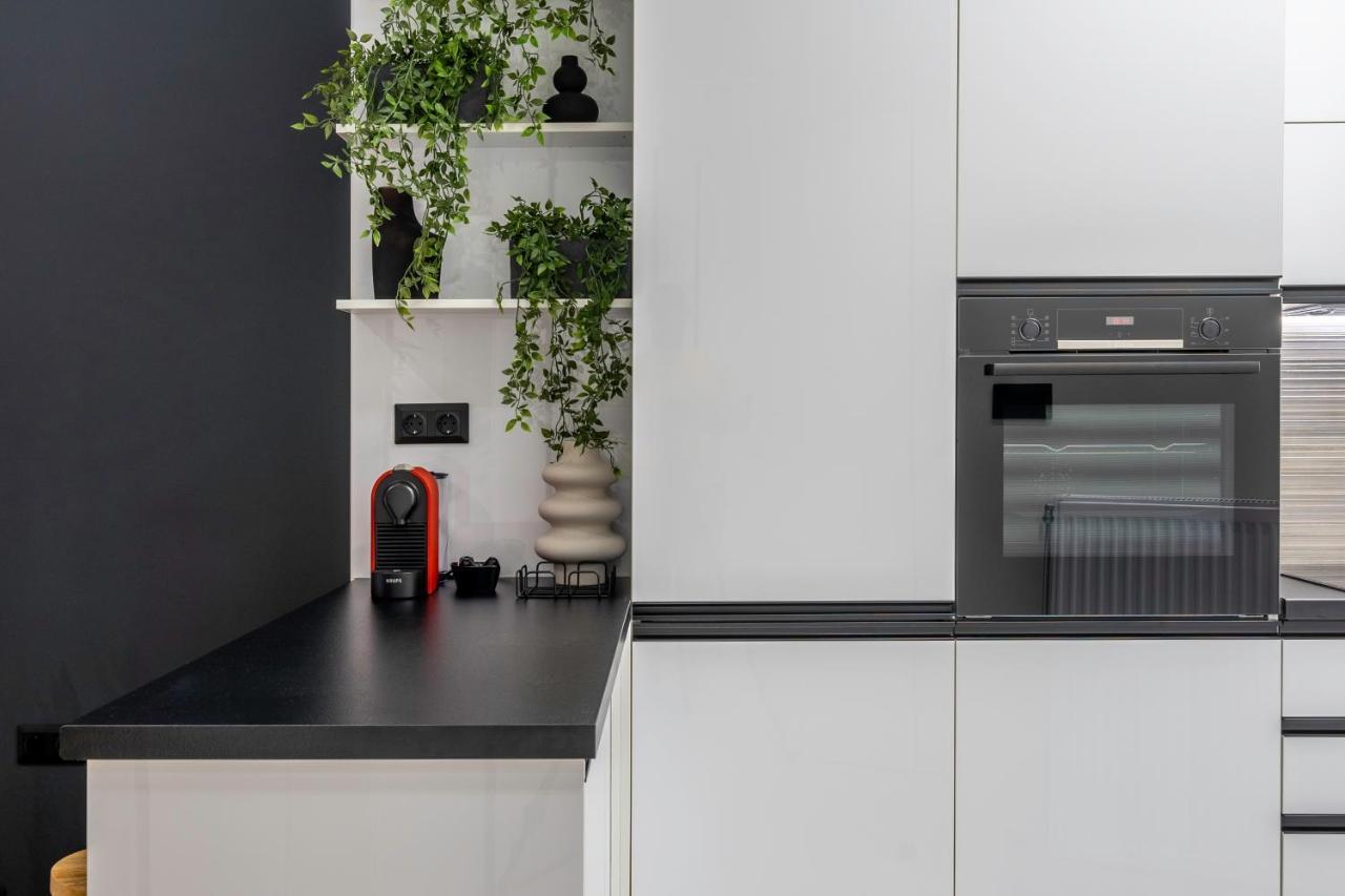 Luxury Studio Apartment In The Heart Of Aten Exteriör bild